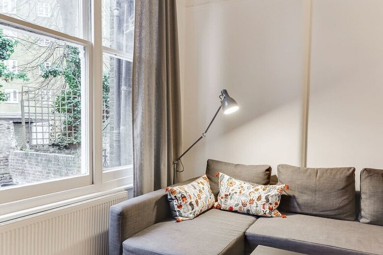 Apartamentos Bright 1br In Earls' Court W/patio