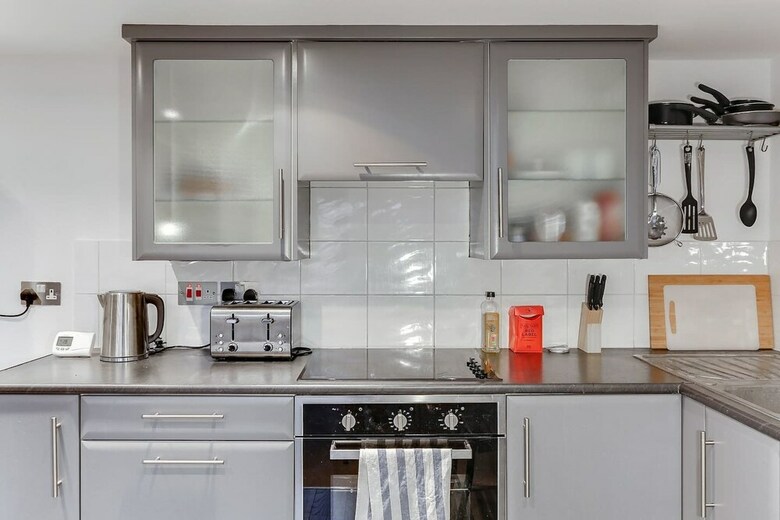Apartamentos Bright 1br In Earls' Court W/patio