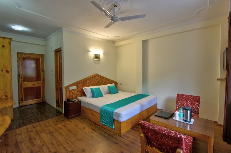 Hotel Mountain Face By Snow City Hotels
