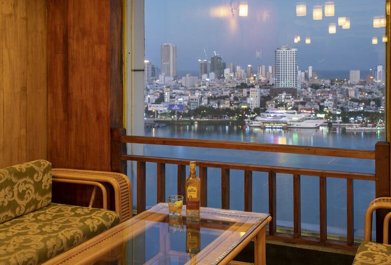Senriver Hotel