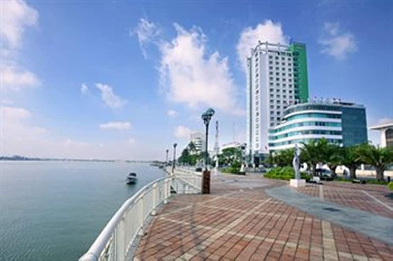 Senriver Hotel