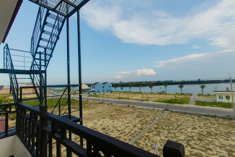 Hotel Home River Villa