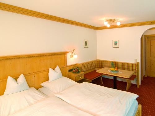 Hostal G�stehaus Wei�es R�ssl