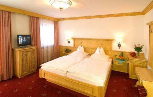 Hostal G�stehaus Wei�es R�ssl