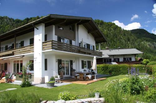 Hostal Haus Ruebezahl