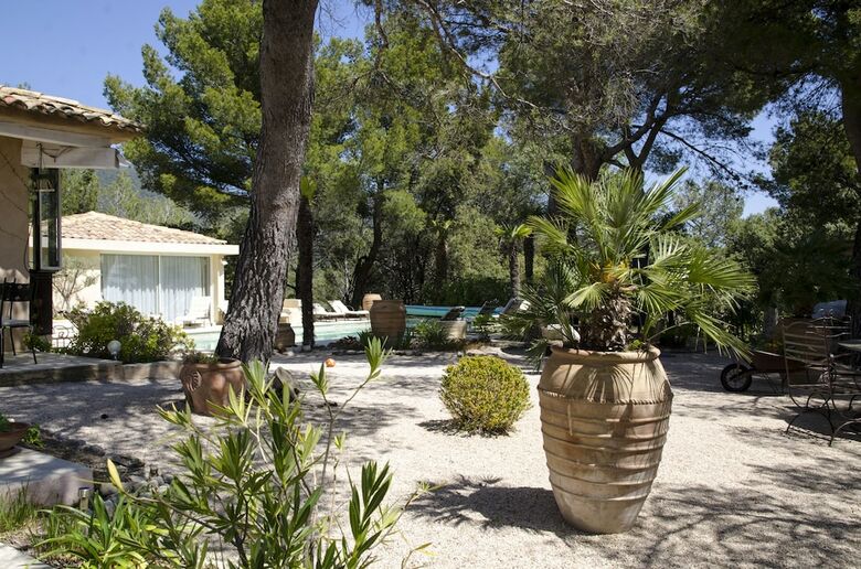 Bed & Breakfast L?�l�phant De Vaugines