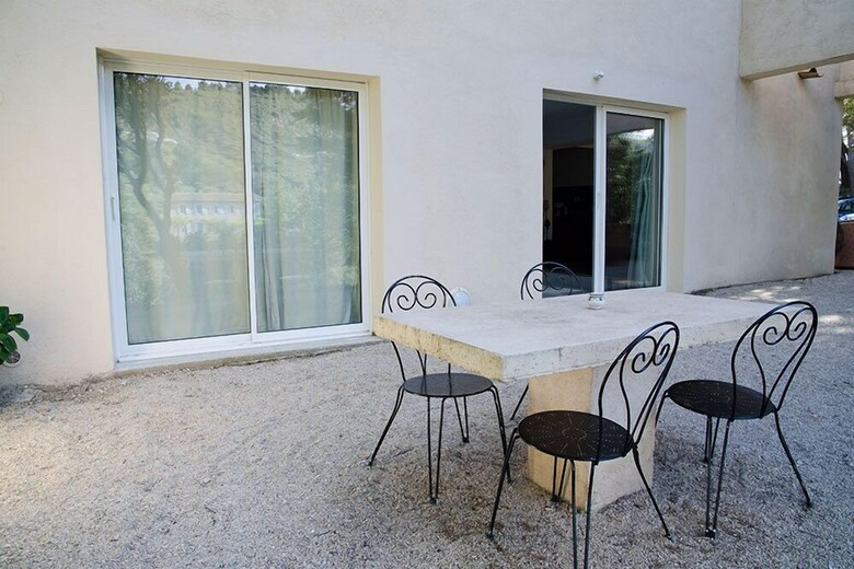 Bed & Breakfast L?�l�phant De Vaugines