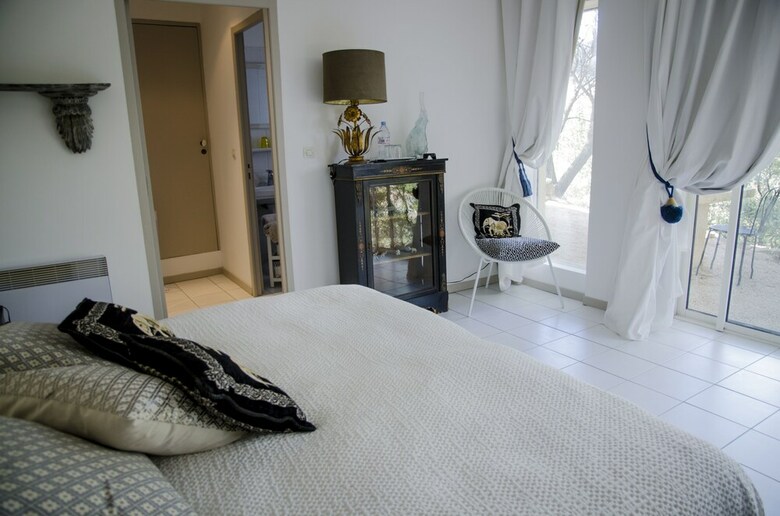 Bed & Breakfast L?�l�phant De Vaugines