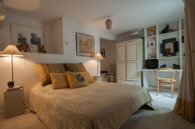 Bed & Breakfast L?�l�phant De Vaugines
