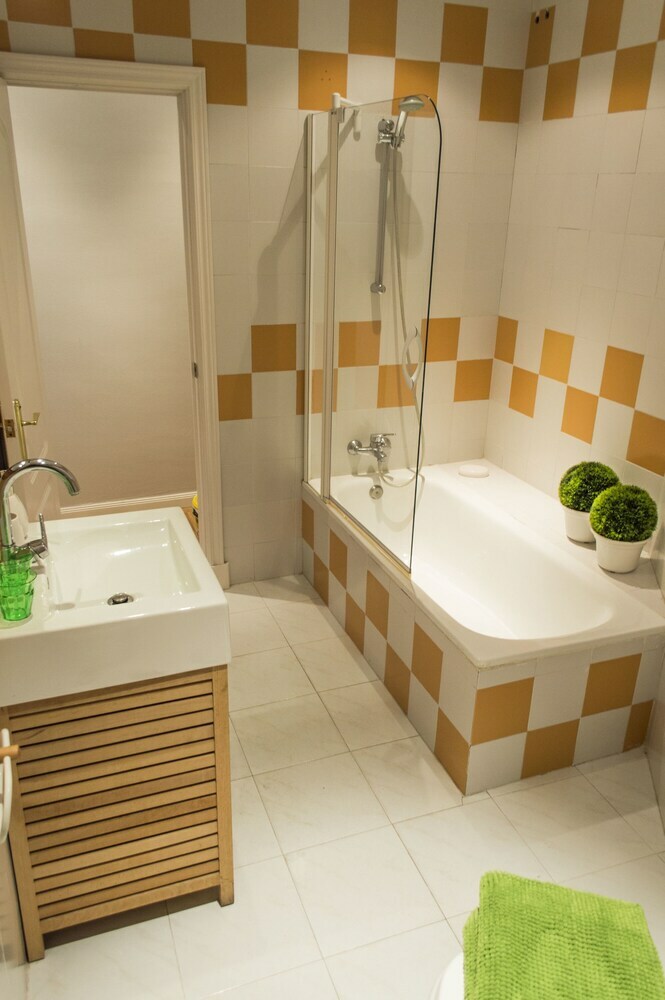 Apartamentos Plaza Cibeles Madrid Centro