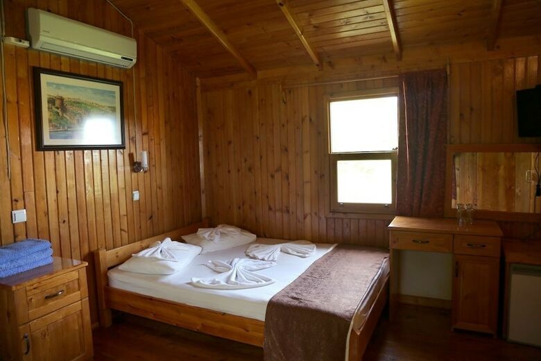 Hotel Arkadas Otel