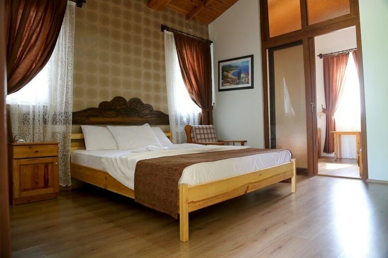 Hotel Arkadas Otel