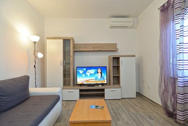 Apartment Vili 351