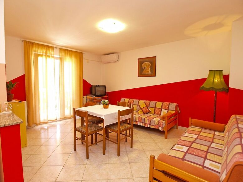 Apartments Marina 947