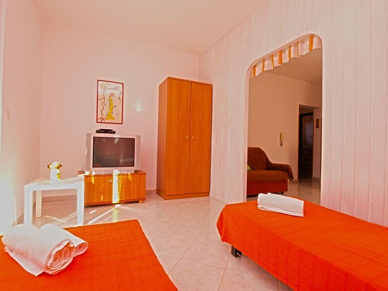 Apartments Maria 1021