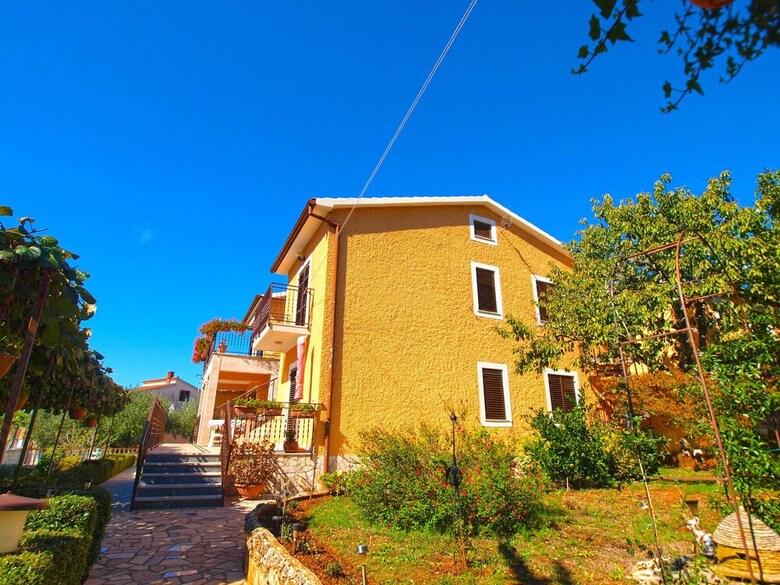 Apartments Maria 1021