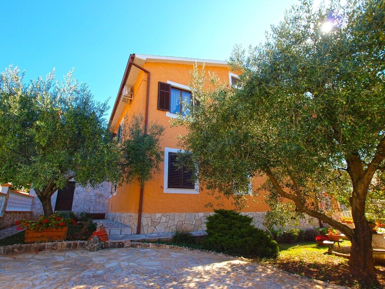 Apartments Maria 1021
