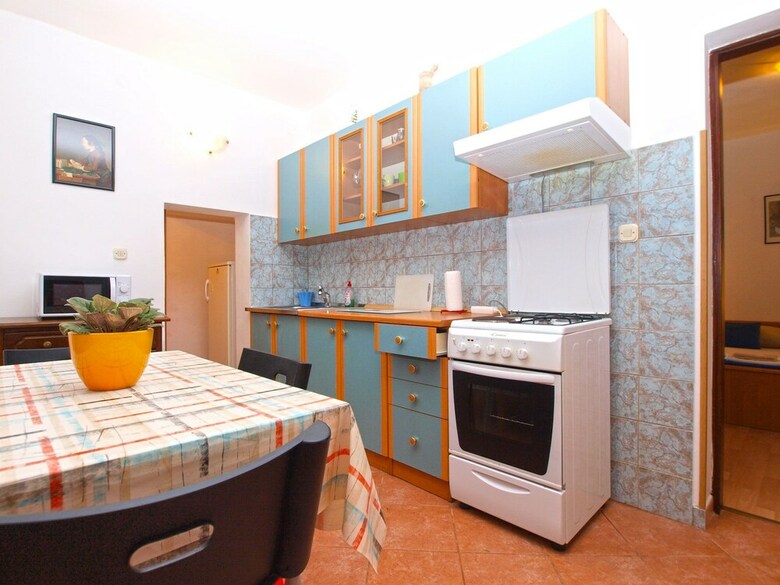 Apartments Mira 295