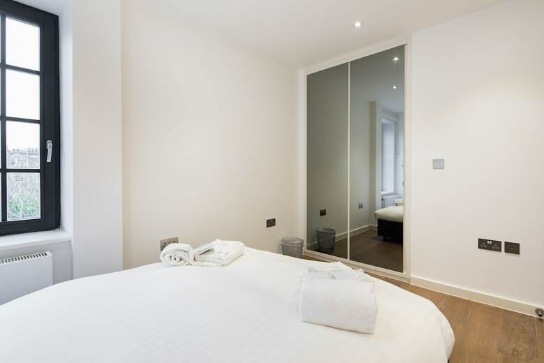Apartamentos Omega Place By Servprop