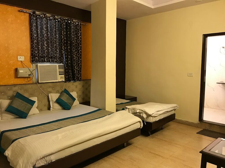 Hotel Noble International