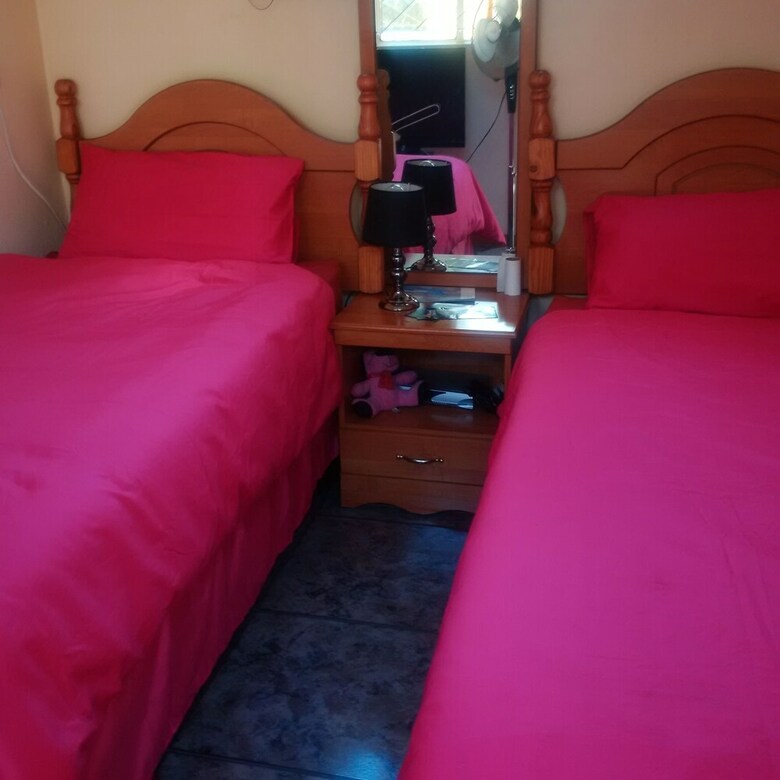 Hostal Naledi Backpackers