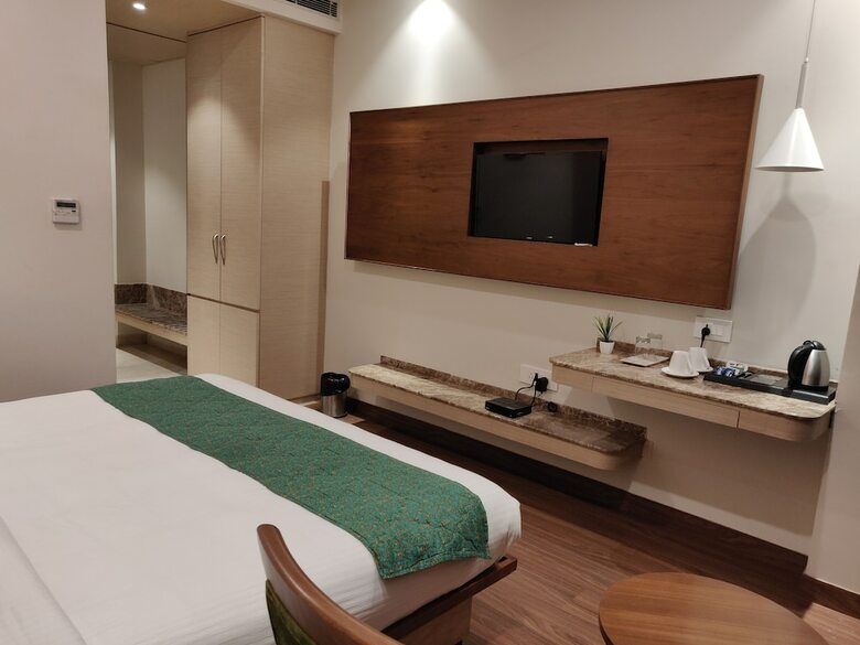 Hotel Maple Grand