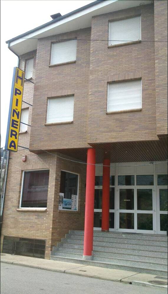Hostal Pi�era