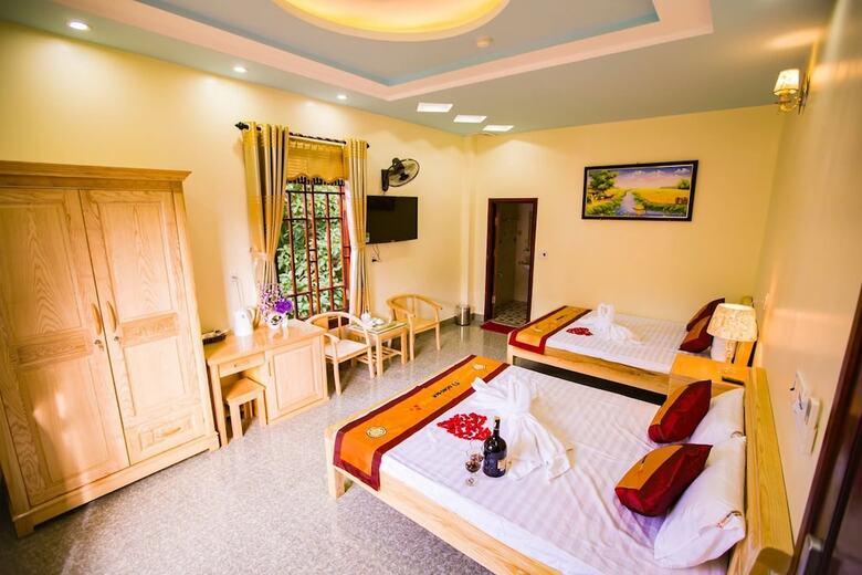 Dong Den Hotel
