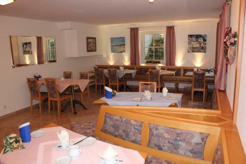 Hostal Pension Demmel