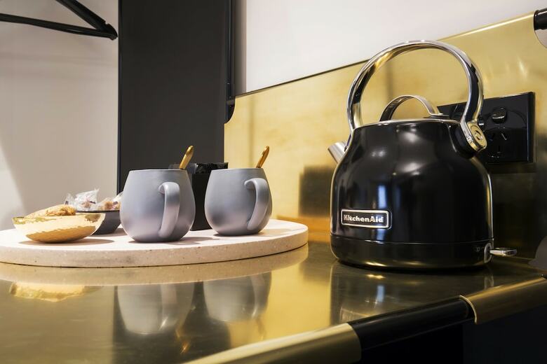 Little Albion, A Crystalbrook Collection Boutique Hotel