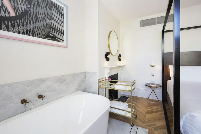 Little Albion, A Crystalbrook Collection Boutique Hotel