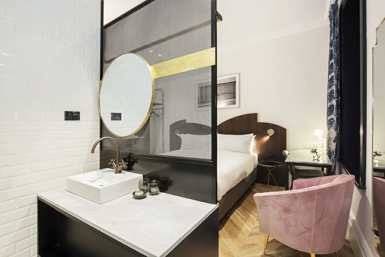 Little Albion, A Crystalbrook Collection Boutique Hotel
