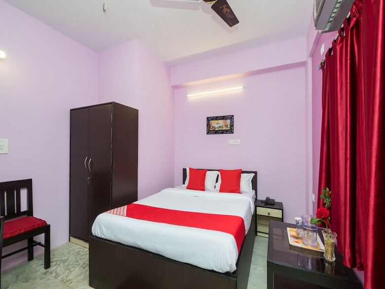 Hotel Oyo 11379 Jams Guest House