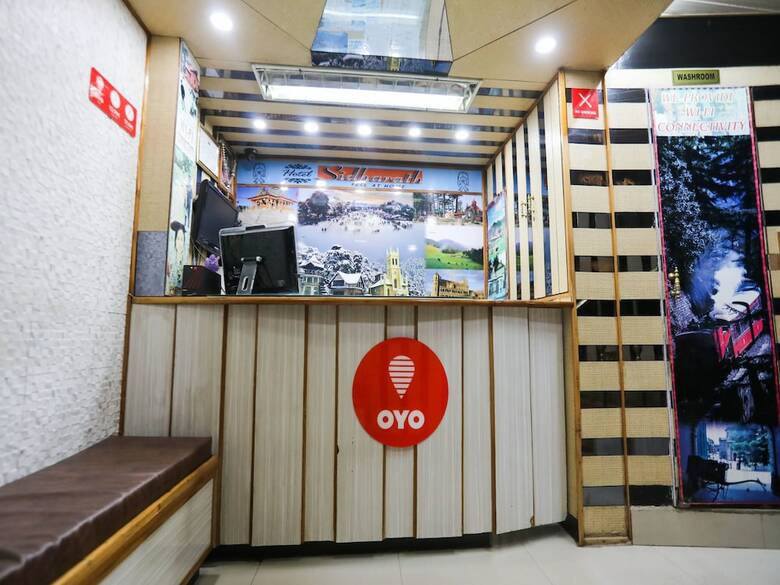Hotel Oyo 12815 Hs Ram Bazar