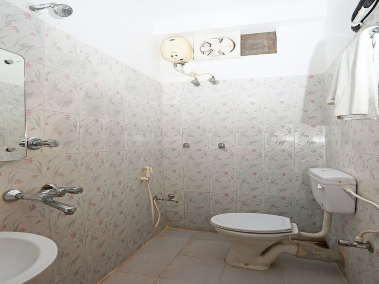 Oyo 12801 Hotel Nilamadhab