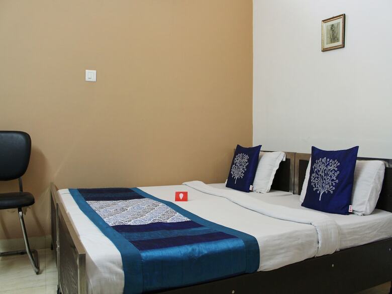 Hotel Oyo 3956 Home Stay Punjabi Handi