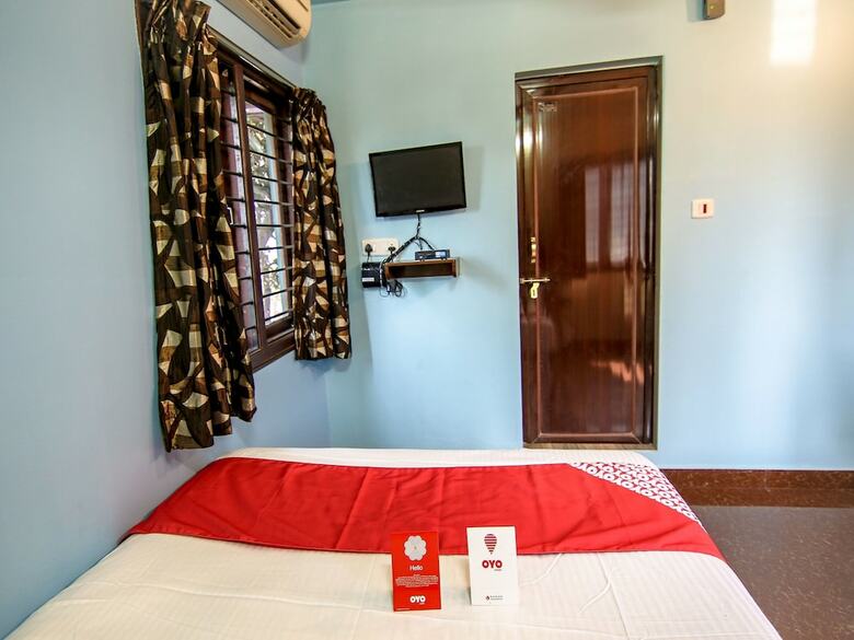 Oyo 10711 Hotel Nsnr Residency