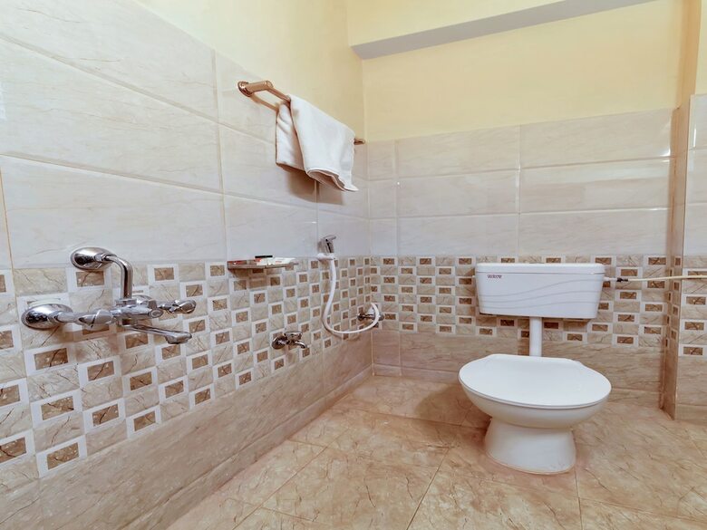 Hotel Oyo 12231 Sai Vihar