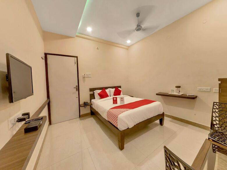 Hotel Oyo 12231 Sai Vihar