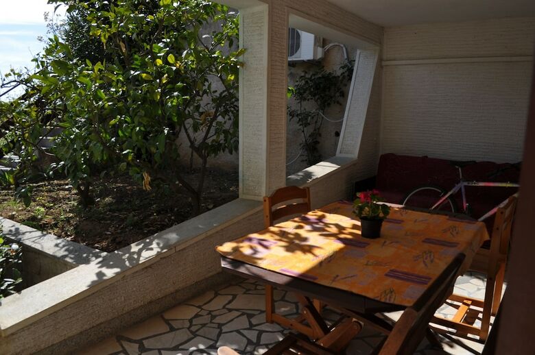 Hotel Dolac Guesthouse