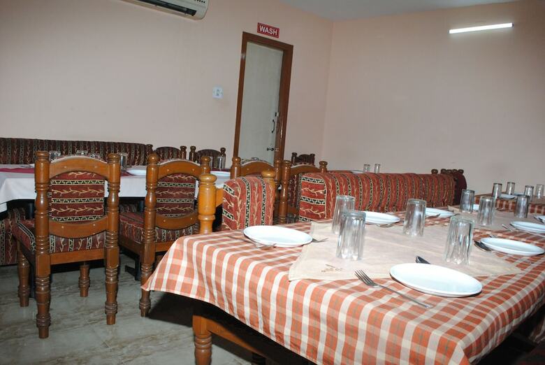 Hotel Pancharatna Paradise