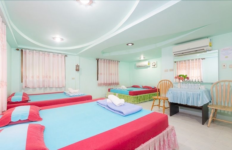 Hotel Lannathong Resort