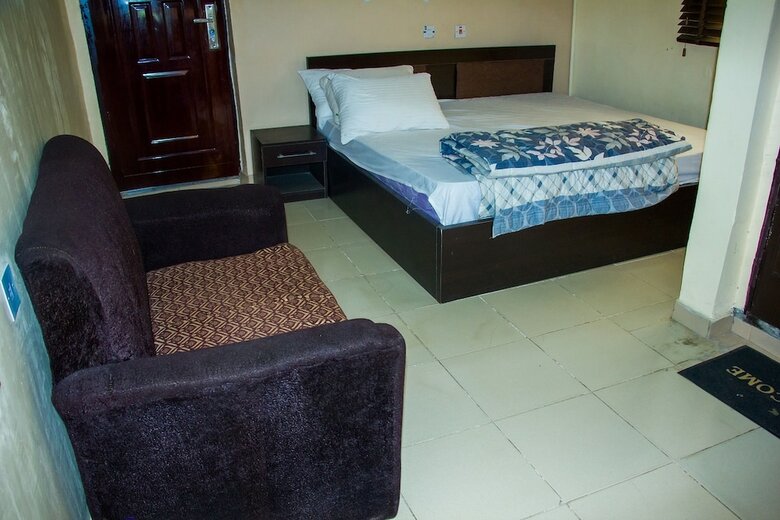 Masbat De-kings Hotel