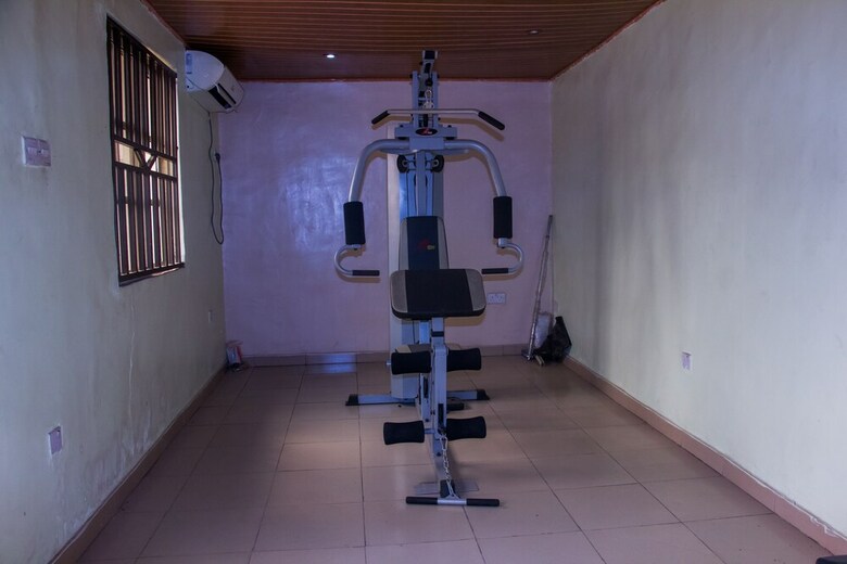 Masbat De-kings Hotel