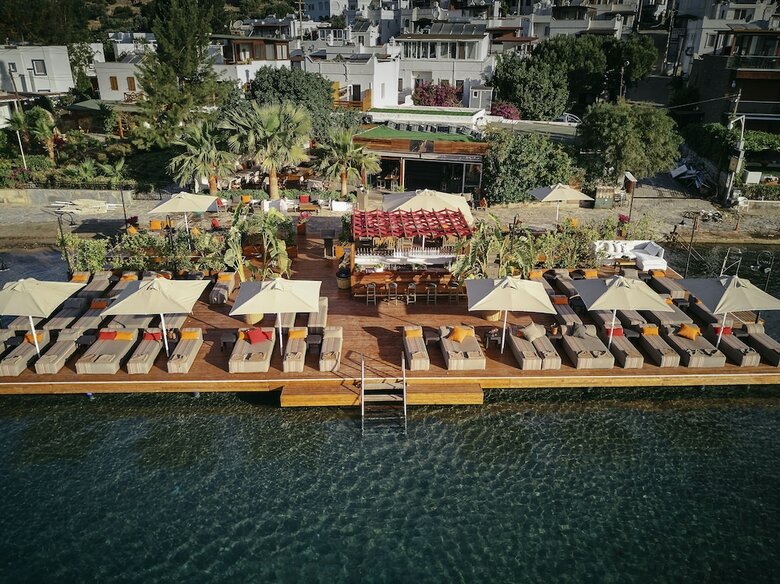 Galen Hotel & Beach