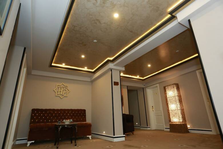 Hotel Hymetis Palace