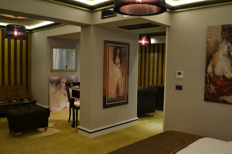 Hotel Hymetis Palace