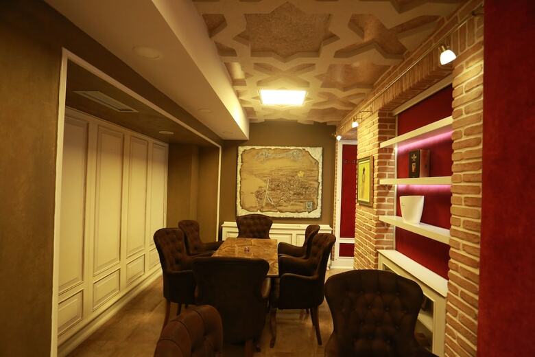 Hotel Hymetis Palace