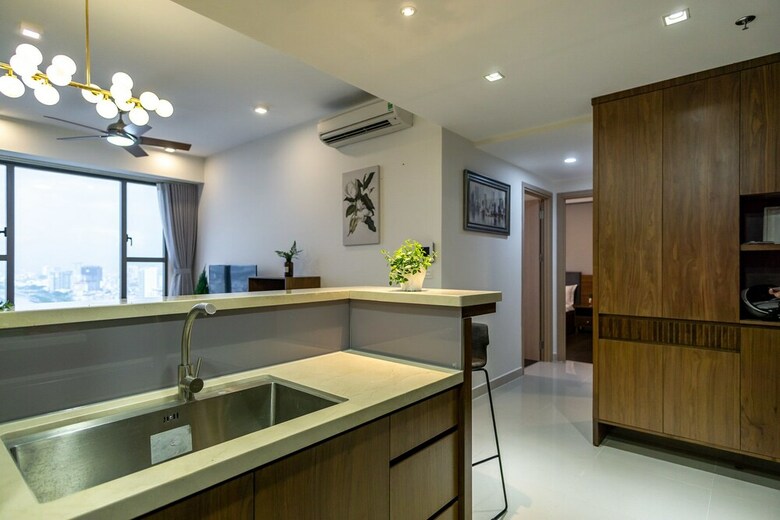 Rivergate Apartment