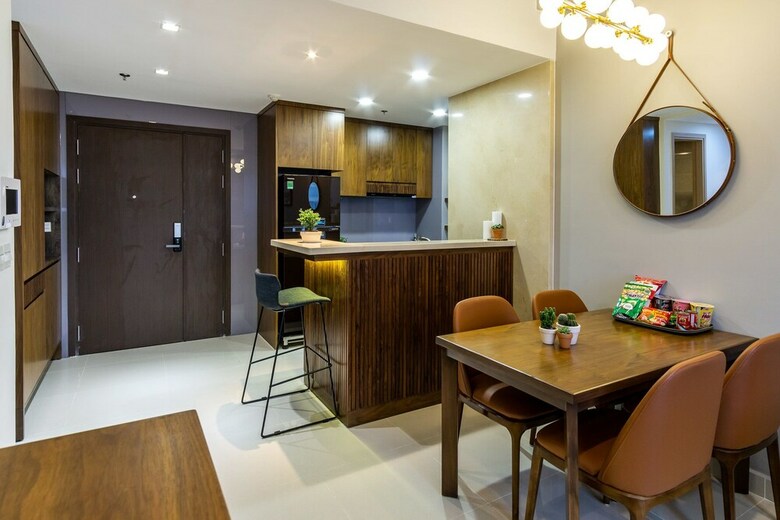 Rivergate Apartment